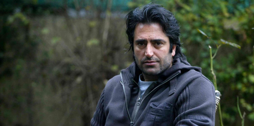 Mahsun Kırmızıgül'ün oğlu sarışın güzelle yakalandı! O da aynı babası gibi bakıyor - Resim: 1