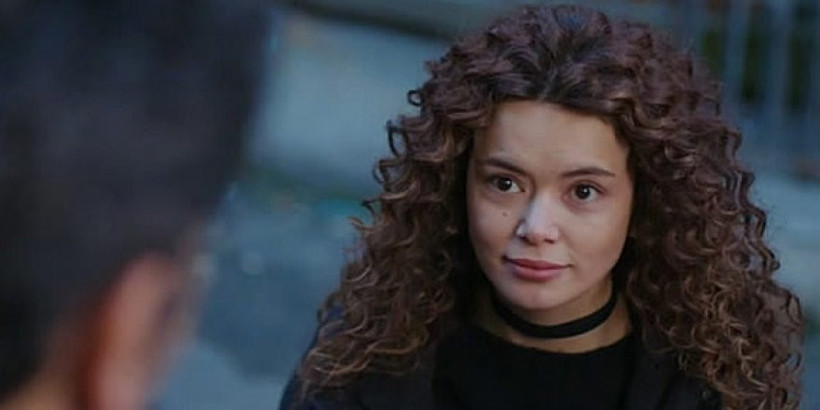 Kadın dizisinin seksi yıldızı fena ayar verdi! Sen kimsin ya... - Resim: 2