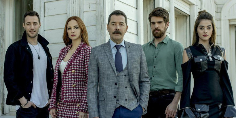 Kanal D'nin sevilen dizisinin setinde kriz çıktı final kararı geldi - Resim: 1