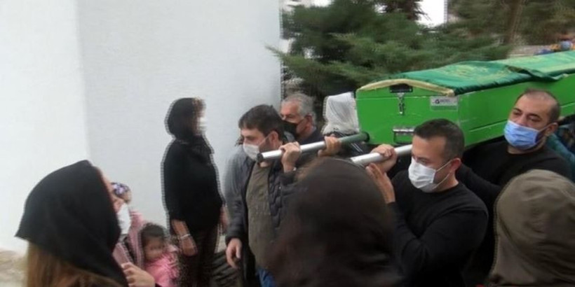 Önce oğlu şimdi de... Ebru Şallı babasını son yolculuğuna uğurladı! - Resim: 4
