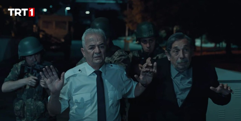 15 Temmuz filminde oynayan Zafer Algöz'den eleştirilere sert yanıt - Resim: 2