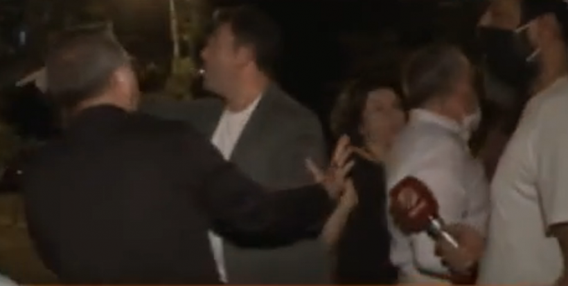 Emre Kınay muhabirin sorusunu duyunca ortalığı yıktı! 4 kişi zor zapt etti - Resim: 4