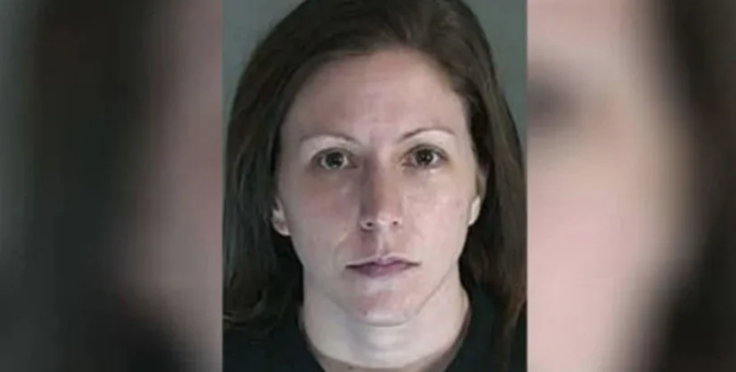 Pandemide bile iğrenç olaylar bitmedi! Öğrencisiyle tuvalette yakalanınca... - Resim: 1