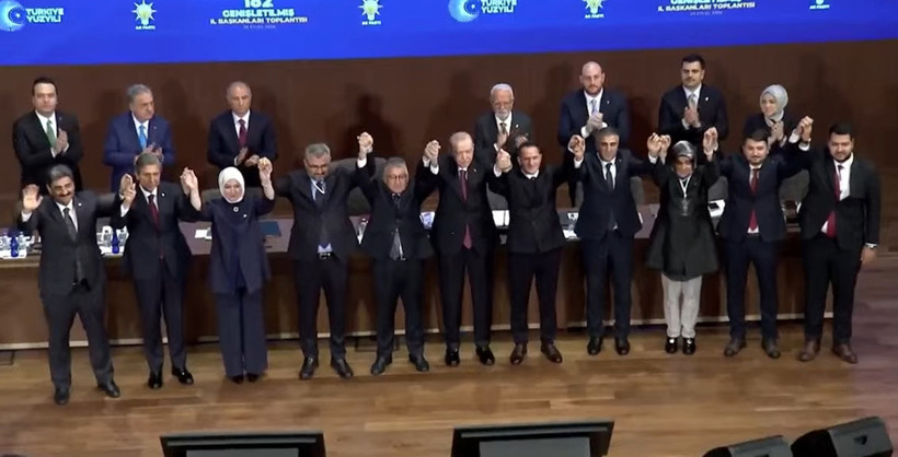 9 belediye başkanı AK Parti’ye katıldı - Resim: 0