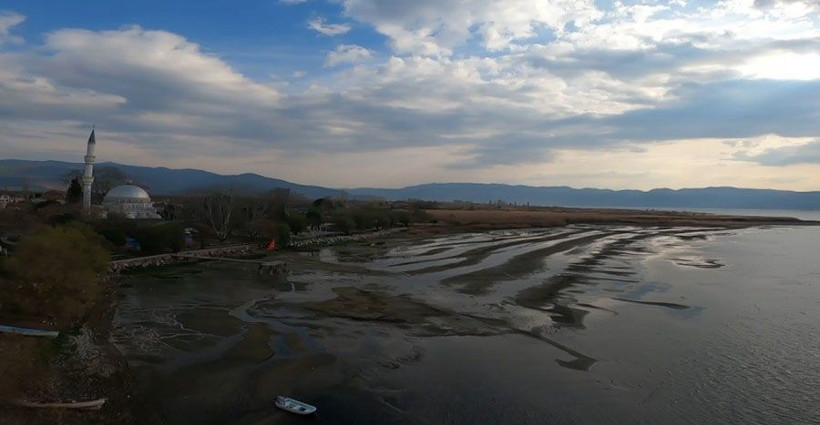 İznik Gölü günden güne kuruyor! Son hali içler acısı - Resim: 1