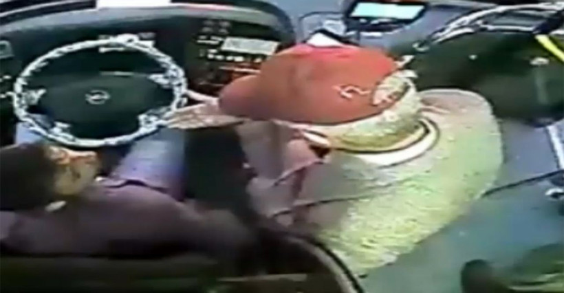 Ankara'da bir kişi kartına el koyan halk otobüsü şoförünün cep telefonunu aldı - Resim: 4