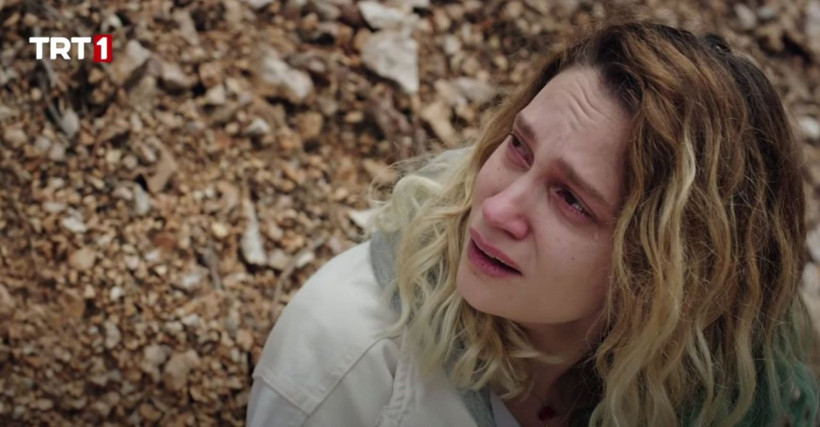 Son sahne herkesi üzdü yalanlama geldi! Masumlar Apartmanı'nda Farah Zeynep Abdullah isyanı - Resim: 3