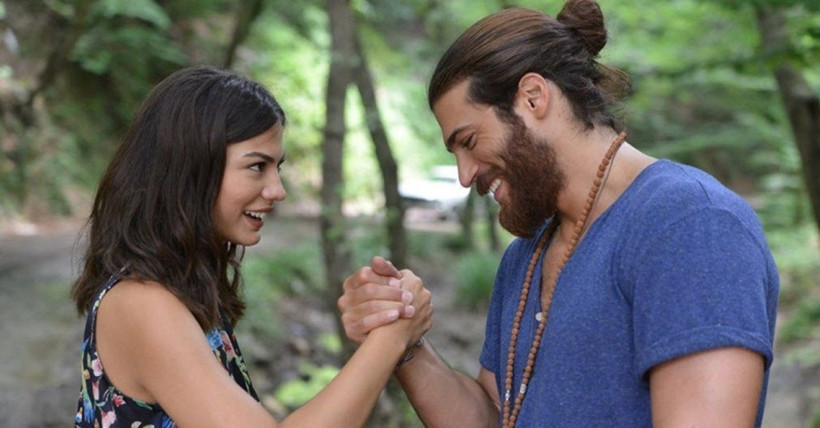 Demet Özdemir ve Can Yaman ayrılık iddialarına yanıt! - Resim: 2