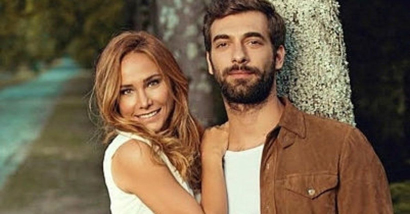 Burçin Terzioğlu ve İlker Kaleli barıştı mı? Fotoğraftaki detay dikkatlerden kaçmadı - Resim: 1