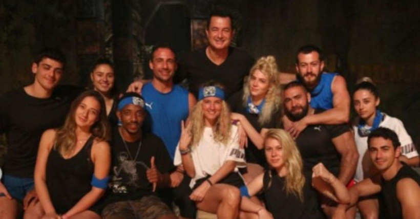 Survivor Nagihan'ın itirafı Mert Öcal'ı utandırdı! Sude Burcu kahkaha attı Acun Ilıcalı şaşırdı - Resim: 2