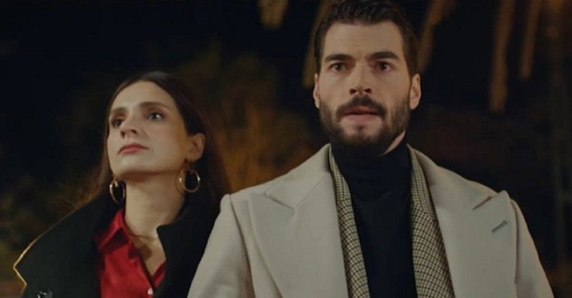 6 diziyi solladı reytingde zirve bakın kimin oldu: Kasaba Doktoru Kaderimin Oyunu Arka Sokaklar Aziz Yalnız Kurt Aşk Mantık İntikam - Resim: 2