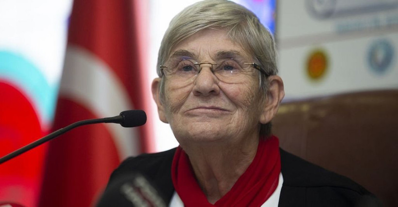 Canan Karatay yine gemileri yaktı veganları kızdırdı! Spermsiz, kansız, yorgun... - Resim: 1