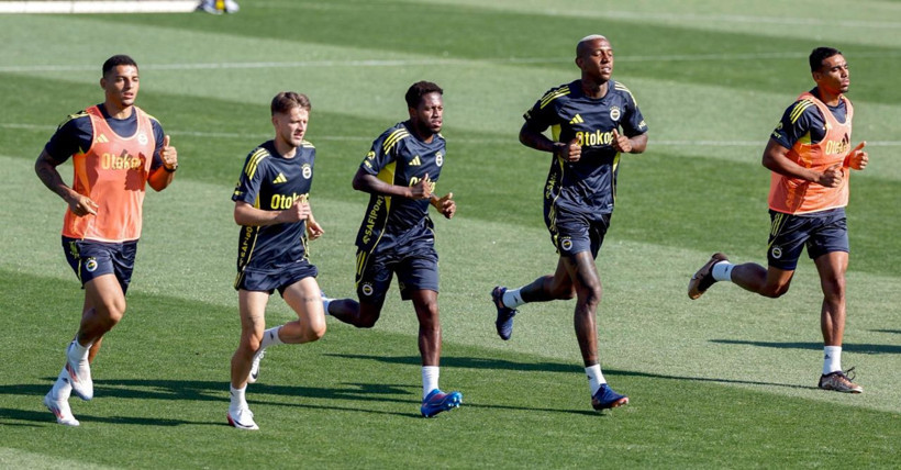 Fenerbahçe transferde gaza bastı! Bir isimle daha anlaşma sağlandı: 4 yıllık imza... - Resim: 1