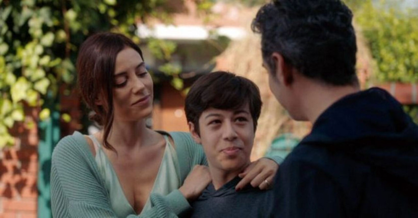 Sadakatsiz dizisi setinde koronavirüs şoku! Genç oyuncu Alp Akar'ın testi pozitif çıktı - Resim: 1