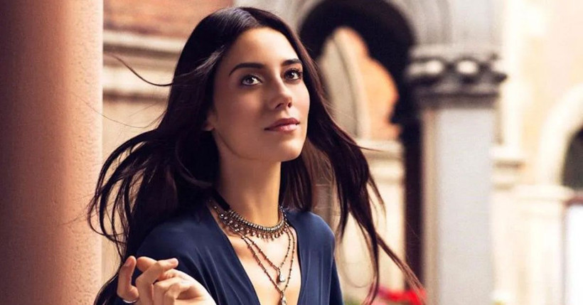 Cansu Dere'nin kariyerinde zirve! Dünyaca ünlü isim ile başrol oynayacak - Resim: 3