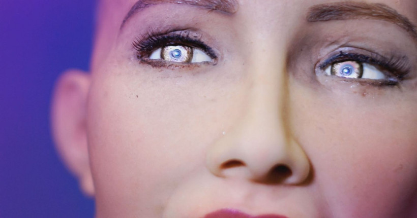 Robot 'Sophia'nın konuşacağı ikinci dil belli oldu - Resim: 4