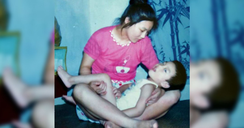 Babası beyin felci geçiren evladını terk etti 29 yıl sonra ise... - Resim: 1