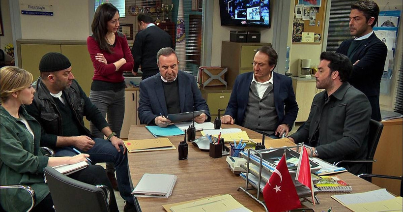 Arka Sokaklar'a iki bomba transfer Wilma Elles ve Mert Öcal ekibe katıldı - Resim: 4