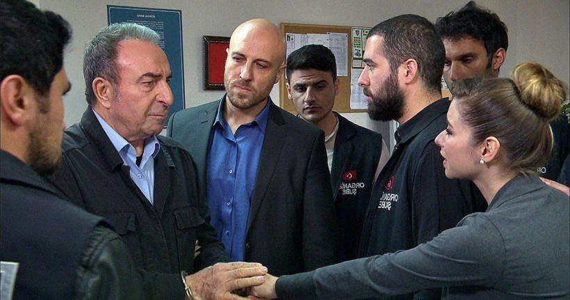 Arka Sokaklar'ın Rıza Baba'sı karakolluk oldu Zafer Engin'i korkutan anlar - Resim: 1