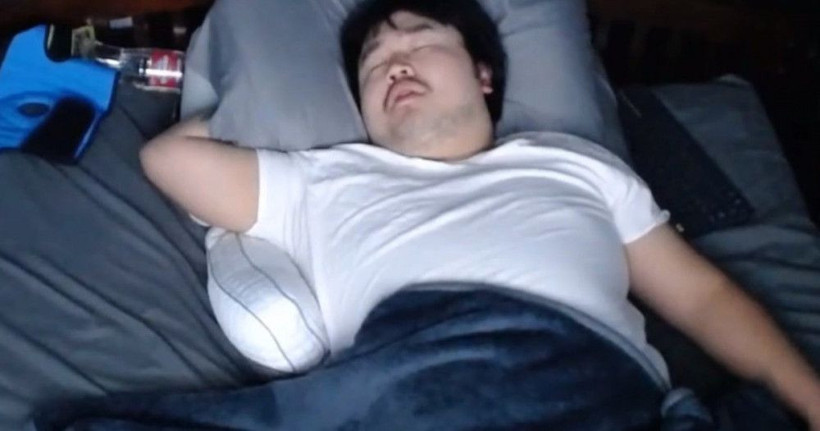 Yok böyle bir bal! Canlı yayında uyuyarak 111 bin TL kazandı - Resim: 2