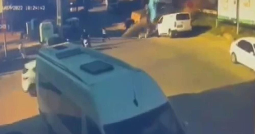 Bursa'da köprüden uçan tır dehşet saçtı! Araçları ezdi ölü ve yaralı var - Resim: 1