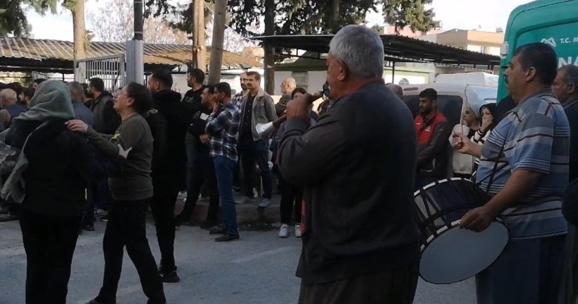 Böyle cenaze töreni görülmedi! Kulüp başkanı davul, zurna ve trampet çalınarak uğurlandı - Resim: 3