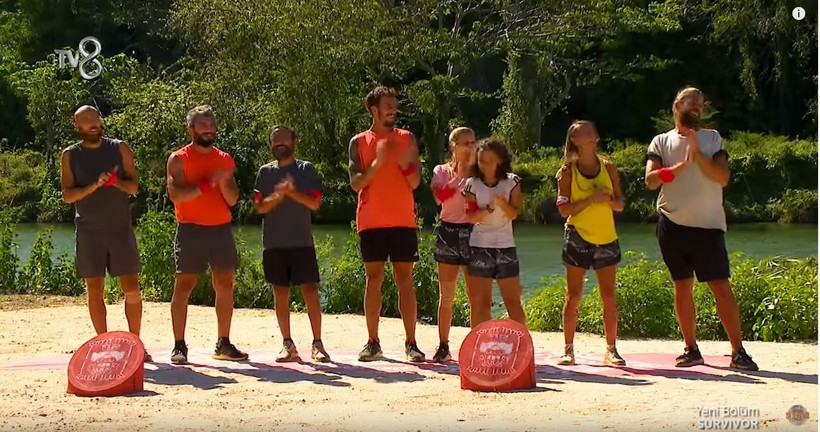 TV8 Survivor''da ödül oyunu sonrası ünlüler takımında ortalık karıştı - Resim: 3
