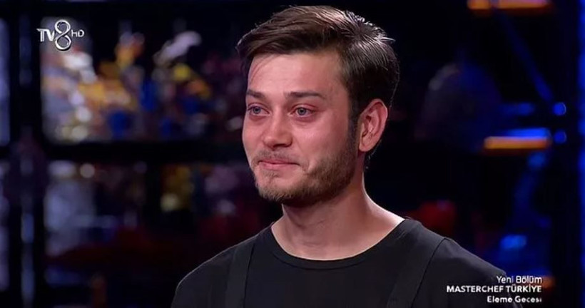 TV8 MasterChef Emre Büber Parkinson yüzünden mi ayrıldı? Bomba Acun Ilıcalı teklifi - Resim: 1