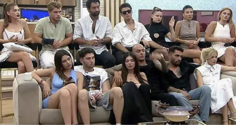 RTÜK'ten Kısmetse Olur Aşkın Gücü'nü affetmedi! O sahneye ceza yağdı - Resim: 2