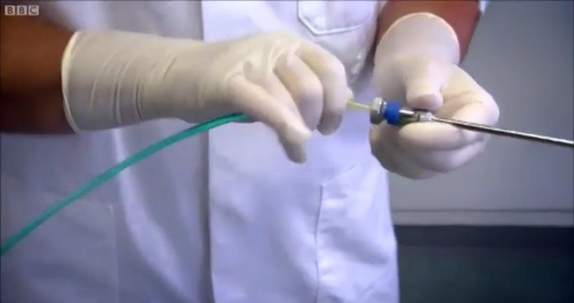 İnsan etinin tadını merak etti bacağını kesip yedi! - Resim: 4