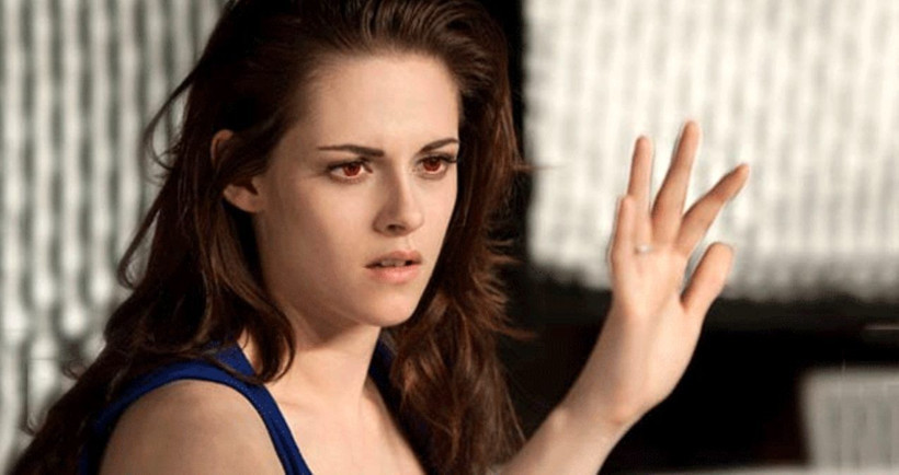 Oyuncu Kristen Stewart senarist Dylan Meyer ile öpüşürken yakalandı - Resim: 2