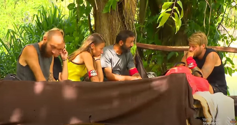 Survivor'dan elenen Ersin Korkut Mert'in ailesini aradı duygusal veda - Resim: 1