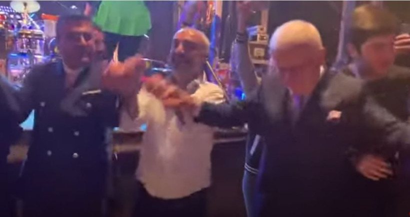 İsmail Saymaz ve Ertuğrul Özkök'ün Kürtçe şarkıda halayını Cüneyt Özdemir ti'ye aldı - Resim: 1