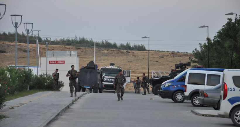 Gaziantep'te düğünde bıçaklı kavga 9 yaralı - Resim: 1