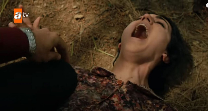 Tecavüz sahnesini 'çok acılıydı' deyip itiraf etti! Bir Zamanlar Çukurova'nın Gülten'i Selin Genç anlattı - Resim: 4