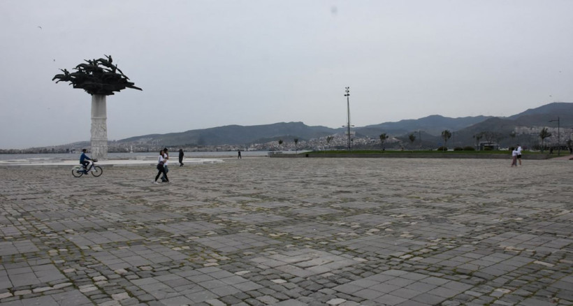 Meydanlar tam kapanma süreciyle sessizliğe büründü - Resim: 3