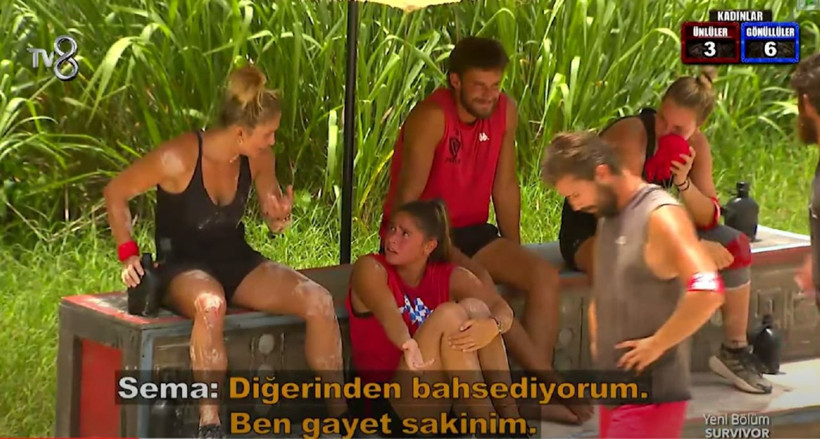 O lafı duyunca sinir küpüne döndü! Ayşe gözyaşlarına boğuldu: Survivor'da eleme adayı bakın kim? - Resim: 4