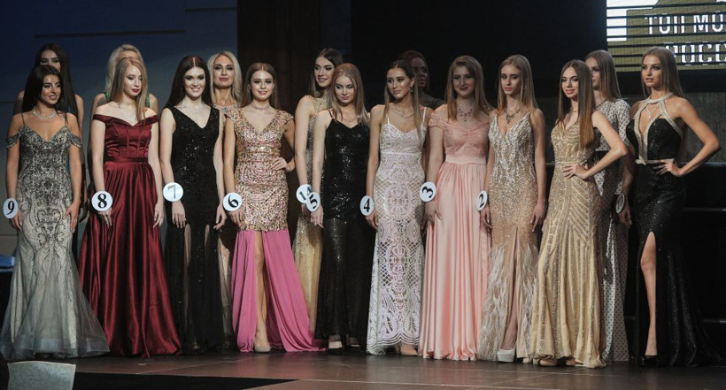 Rusya’nın en güzel modelleri Moskova’da boy gösterdi! - Resim: 1