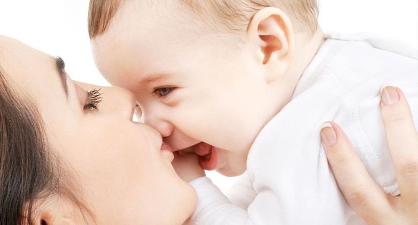 “Kovid-19 testi pozitif olan anneler bebeklerini emzirmeye devam etmeli” - Resim: 2