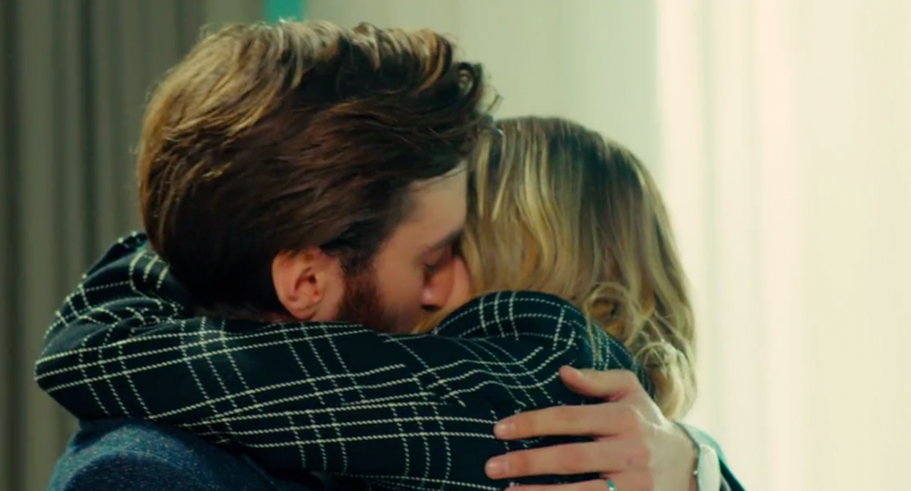 Yasak Elma'nın otelde seks sahnesi Aşk-ı Memnu çakması çıktı! - Resim: 4