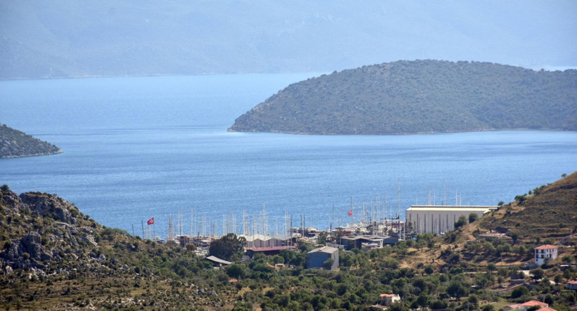 Yunan sahil güvenliği tekneye ateş açtı 3 yaralı - Resim: 1