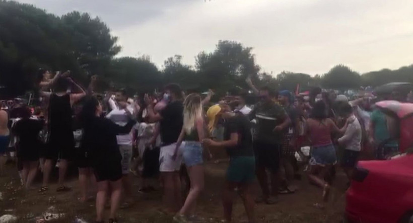 Şile’de kamp yapan gençlerin festivali pes dedirtti! Korona saçtılar - Resim: 4