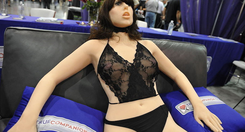 Sonunda bu da oldu! Seks bebeklerinin 'çalıştığı' genelev açıldı - Resim: 1