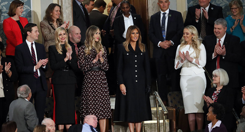  Melania Trump'ın kıyafeti sosyal medyada olay oldu! - Resim: 3