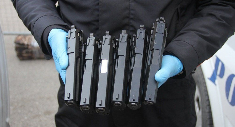 Adana'da ticari taksiden mühimmat çıktı - Resim: 1