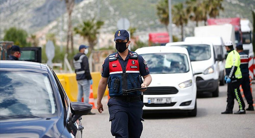 Seyahat yasağı geldi! Hafta içi akşam saat 21:00'den sonra hafta sonu ise tamamen yasak - Resim: 4