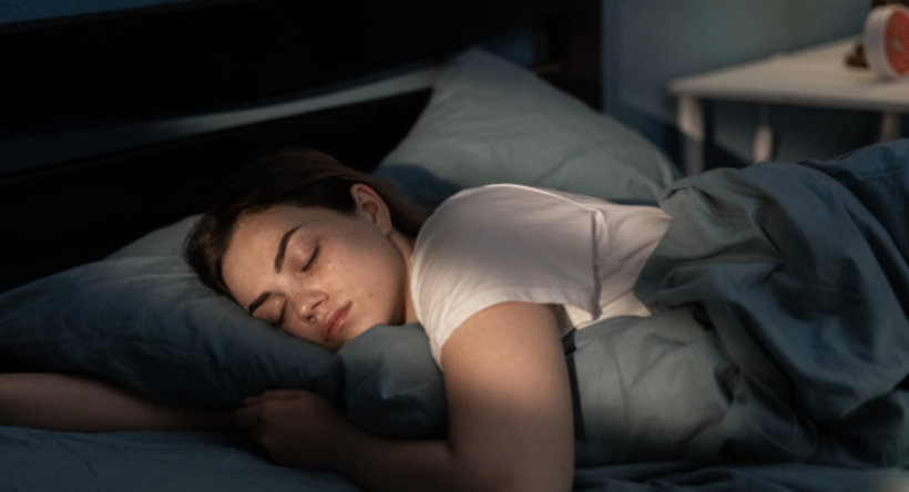 Bu pozisyonda uyumak muhteşem ama kalbinize dikkat! Ağrılı sorunlara neden olabilir... - Resim: 1