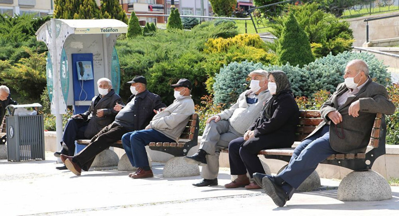 Listedeki şehir sayısı 34 oldu! Vaka sayısı patladı sokağa çıkma yasağı geri geldi - Resim: 9