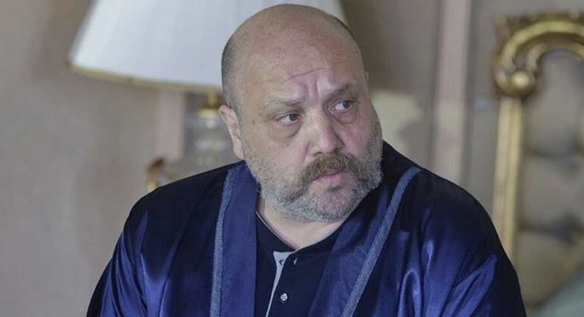 Ahmet Mümtaz Taylan sezonun yorgunluğunu şezlongda çıkardı - Resim: 3