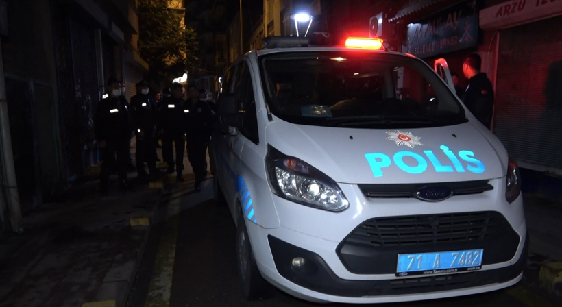 Koronavirüsü hiçe sayıp meyhanede müzikli eğlence düzenlediler - Resim: 4